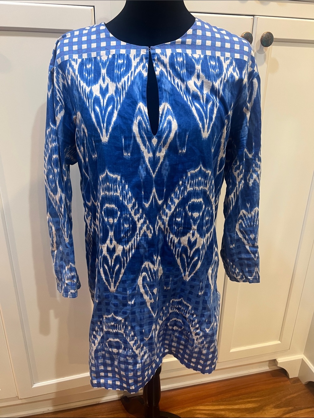 Vintage Oscar De La Renta Floral
Swim Cover Up Dress Button Shirt